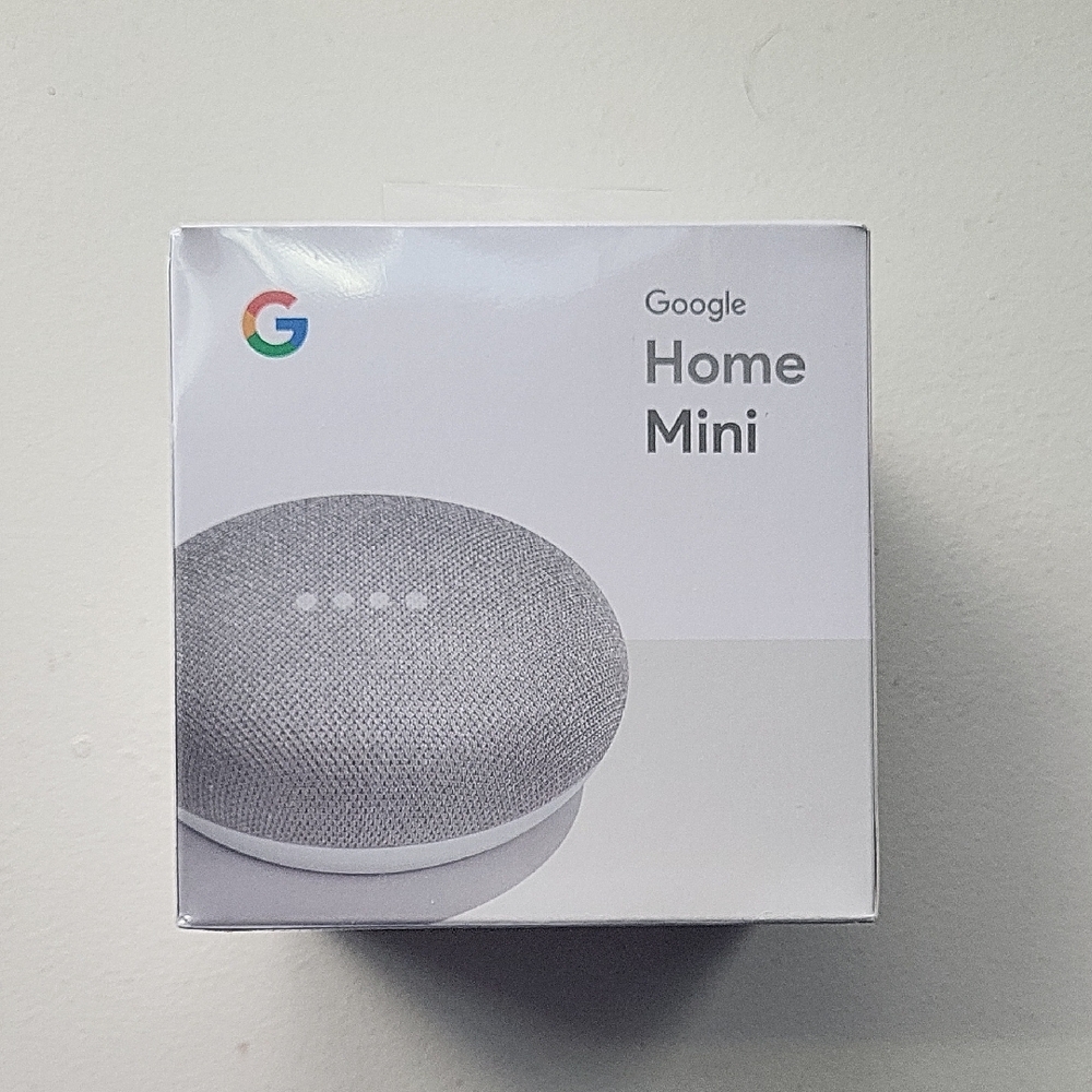 Google Home Mini in Light Gray